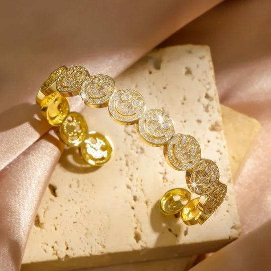 RAKOL Stilvolle Runde Lächeln Smiley Manschette Armreif Kupfer Vergoldet Zirkonia Charme Party Schmuck Für Frauen Männer Geschenke Festival Outfits | Techno Shirts | Rave Clothing