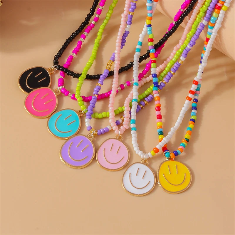 Mode Bunte Lächeln Gesicht Anhänger Halskette für Frauen Handgemachte Perlen Halskette Mädchen Party Festival Schmuck Geschenke Festival Outfits | Techno Shirts | Rave Clothing