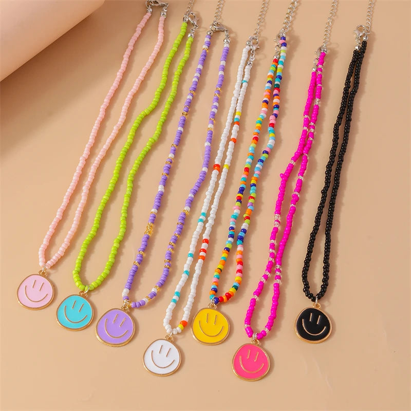 Mode Bunte Lächeln Gesicht Anhänger Halskette für Frauen Handgemachte Perlen Halskette Mädchen Party Festival Schmuck Geschenke Festival Outfits | Techno Shirts | Rave Clothing