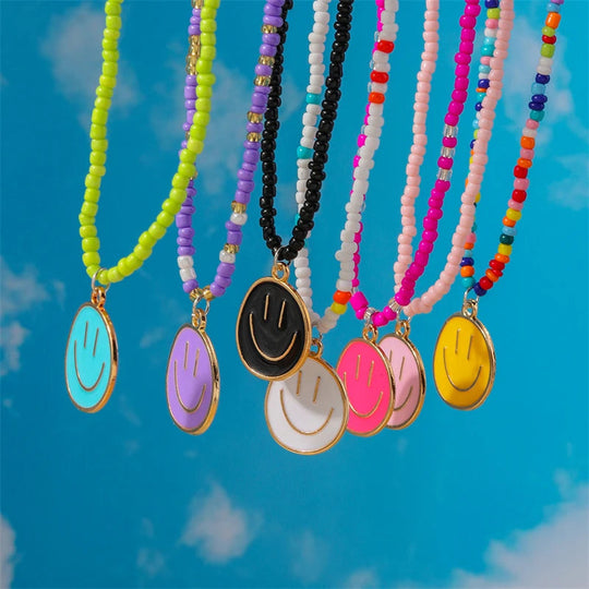 Mode Bunte Lächeln Gesicht Anhänger Halskette für Frauen Handgemachte Perlen Halskette Mädchen Party Festival Schmuck Geschenke Festival Outfits | Techno Shirts | Rave Clothing