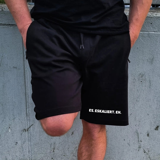 "Es eskaliert eh" Rave Shorts