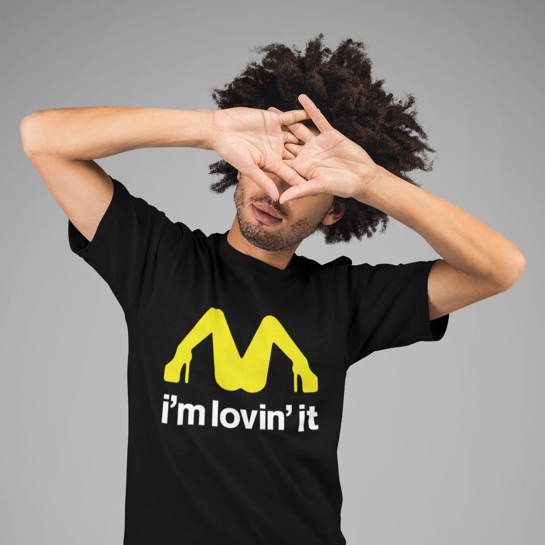 "I´m lovin´it" Lustiges Party Shirt (Frontprint)